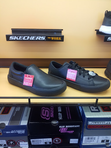 Stores to buy comfortable women's shoes San Diego