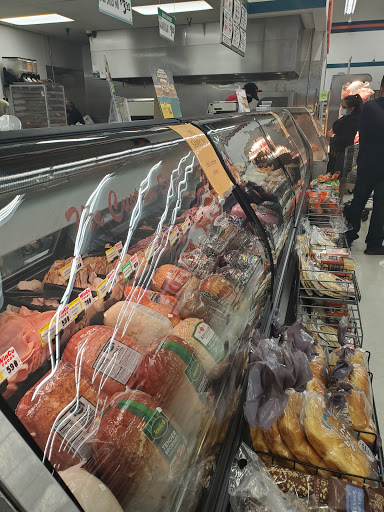 Supermarket «WinCo Foods», reviews and photos, 160 SW Campus Dr, Federal Way, WA 98003, USA