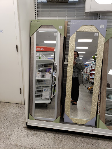 Clothing Store «Ross Dress for Less», reviews and photos, 11310 W Florissant Ave, Florissant, MO 63033, USA