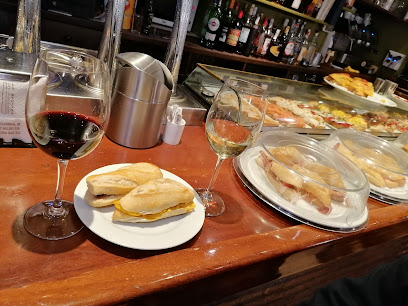 La Riojana Restaurante - Aiztogile K., 33, 01001 Gasteiz, Araba, Spain