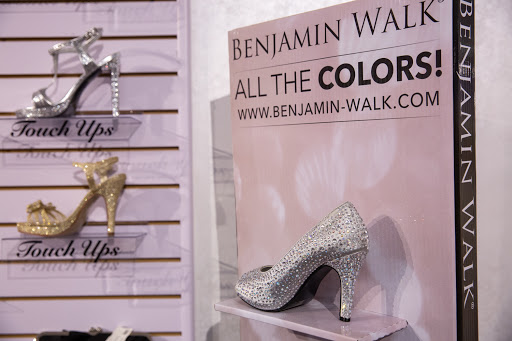 Bridal Shop «Lavender Bridal Salon», reviews and photos, 218 W 3rd St, Dover, OH 44622, USA