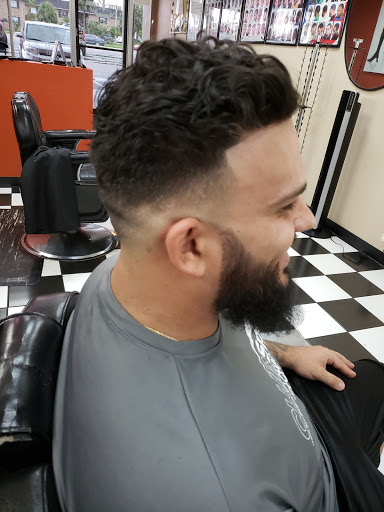 Barber Shop «Gifted Hands Barber Shop», reviews and photos, 5823 S Dale Mabry Hwy, Tampa, FL 33611, USA