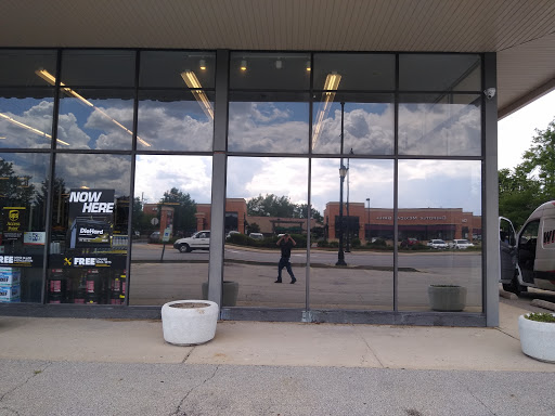 Auto Parts Store «Advance Auto Parts», reviews and photos, 696 Roosevelt Rd, Glen Ellyn, IL 60137, USA