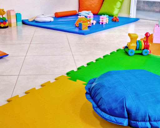 Logo da empresa - Fábula - Berçário e Educação Infantil e Ensino Fundamental