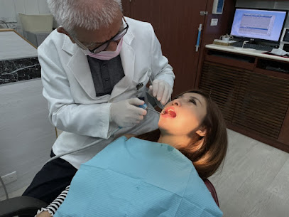 雲康牙醫診所 台中植牙牙科 活動假牙 週日牙醫 全瓷冠推薦 牙齒矯正 南屯植牙 假日牙科