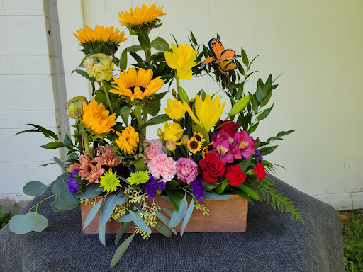 Florist «Lighthouse Flower Shop», reviews and photos, 1007 E Southern Ave, Mesa, AZ 85204, USA