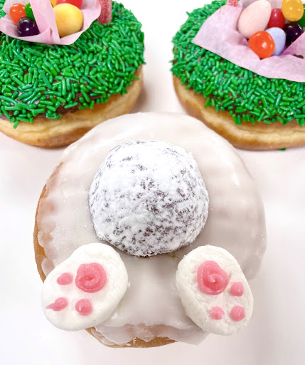 Donut Shop «Donut King», reviews and photos, 411 Middle St, Weymouth, MA 02189, USA