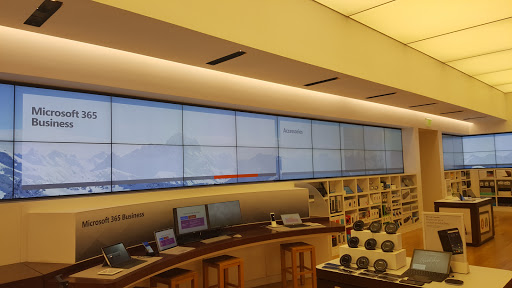 Computer Store «Microsoft Store - Scottsdale Fashion Square», reviews and photos, 7014 E Camelback Rd #1288, Scottsdale, AZ 85251, USA