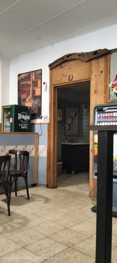Café-bar Panamá - Rúa de Ourense, 37, 32500 O Carballiño, Ourense, Spain