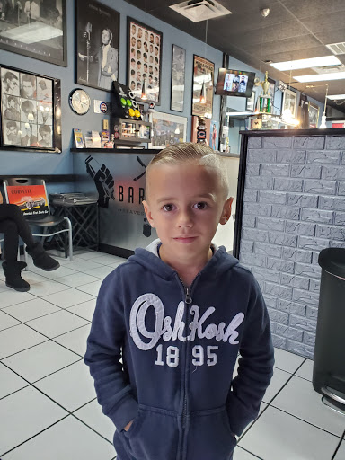 Barber Shop «Fort Myers Barber Shop», reviews and photos, 16450 S Tamiami Trail #5, Fort Myers, FL 33908, USA