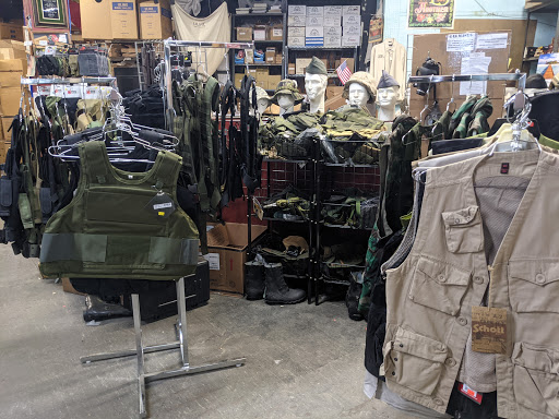 Army & Navy Surplus Shop «Army Navy Sales», reviews and photos, 3100 N Lincoln Ave, Chicago, IL 60657, USA
