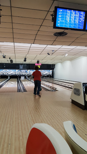 Bowling Alley «Lincoln Lanes Bowling Center», reviews and photos, 2071 Lincoln Way E, Chambersburg, PA 17202, USA