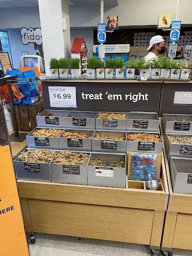 Pet Supply Store «Petco Animal Supplies», reviews and photos, 444 N Santa Cruz Ave, Los Gatos, CA 95030, USA