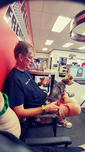 Used Car Dealer «Hi Lo Auto Sales & Service - 40», reviews and photos, 1427 W Patrick St, Frederick, MD 21702, USA