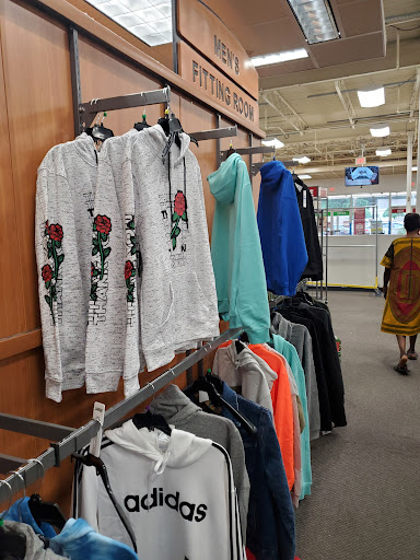 Clothing Store «Burlington Coat Factory», reviews and photos, 1 Padanaram Rd, Danbury, CT 06811, USA