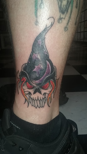 Tattoo Shop «Vertigo Tattoo & Body Piercing», reviews and photos, 7594 Shipyard Rd, Manns Harbor, NC 27953, USA