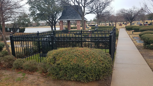 Funeral Home «Moore Funeral Home», reviews and photos, 1219 N Davis Dr, Arlington, TX 76012, USA