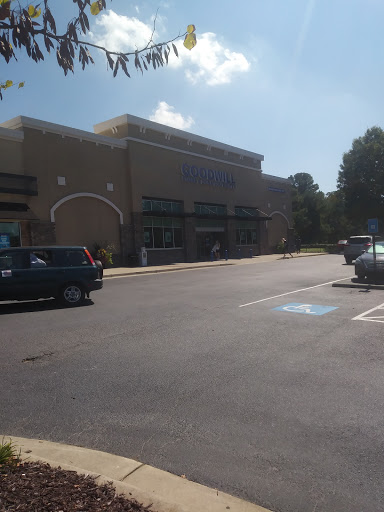 Donations Center «Goodwill of North Georgia: Roswell Store and Donation Center», reviews and photos