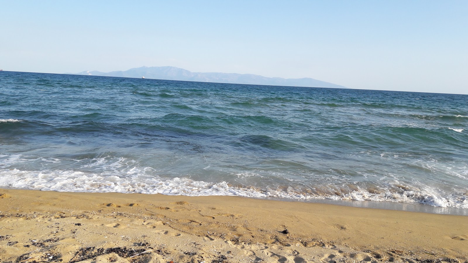 Foto di Perigiali beach - luogo popolare tra gli intenditori del relax