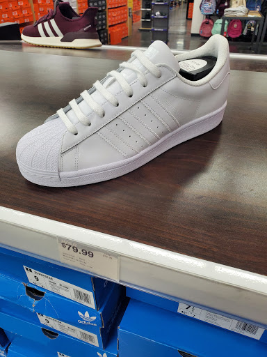 Shoe Store «WSS», reviews and photos, 7900 Sepulveda Blvd, Van Nuys, CA 91405, USA