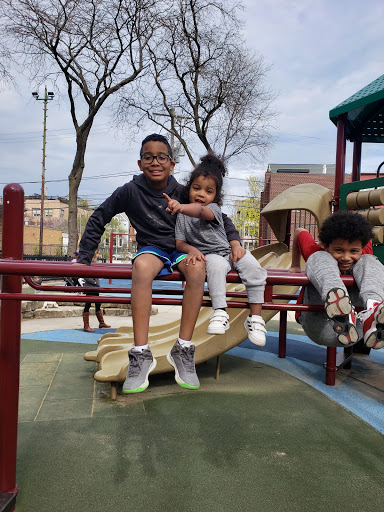 Park «Adams Playground Park», reviews and photos, 1919 N Seminary Ave, Chicago, IL 60614, USA