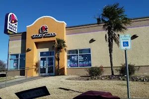 Taco Bell image