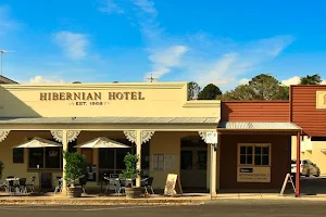 Hibernian Hotel Beechworth image
