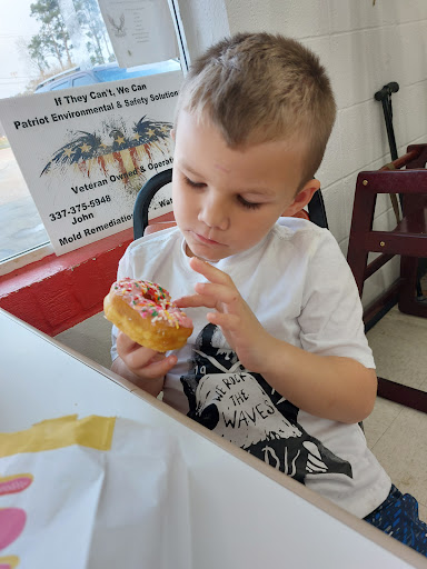 Donut Shop «Donut Palace», reviews and photos, 732 N Pine St, DeRidder, LA 70634, USA