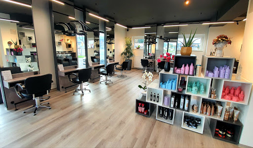 Studio Ina Linder - Friseur In Villach