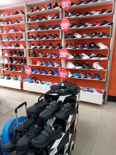 Stores to buy women's pitillos sandals Caracas