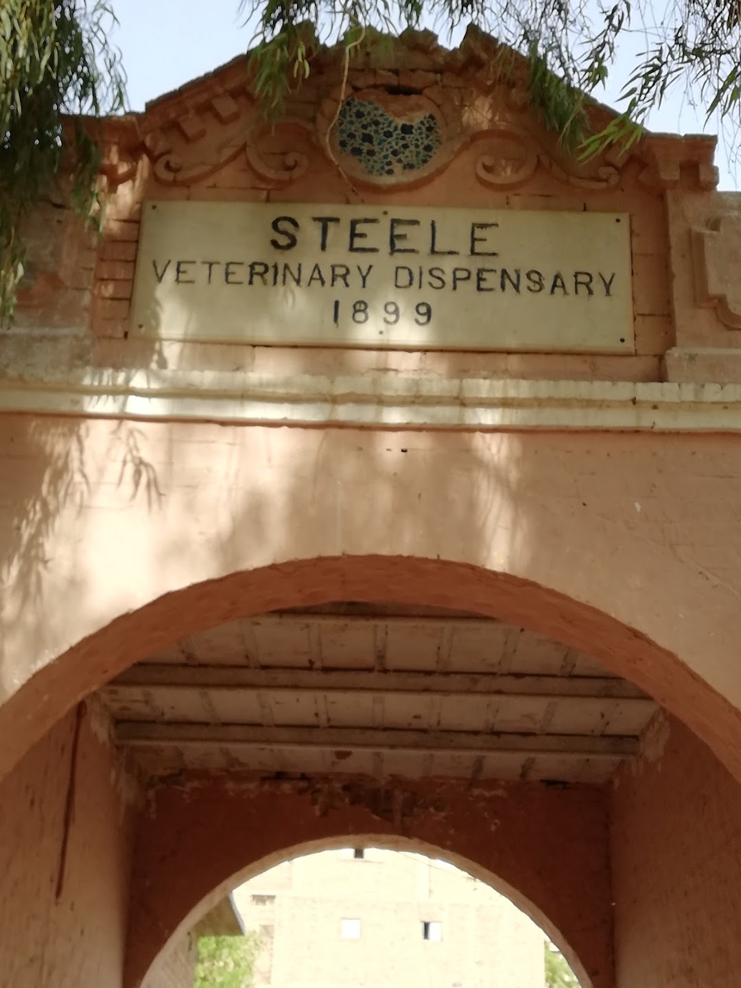 STEELE Veterinary Dispensary