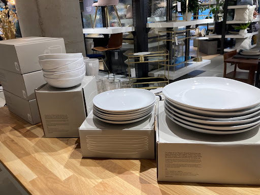 Furniture Store «west elm», reviews and photos, 1 Bellevue Way NE, Bellevue, WA 98004, USA