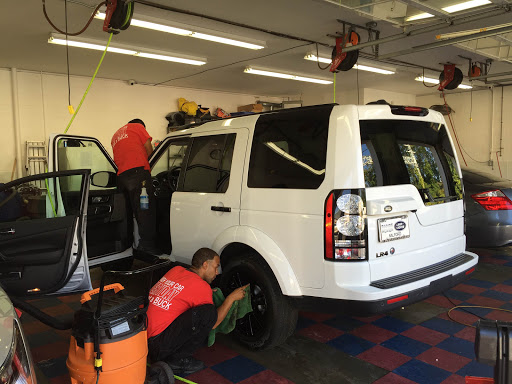 Car Wash «Personal Touch Milford Full Service Car Care», reviews and photos, 1020 Bridgeport Ave, Milford, CT 06460, USA