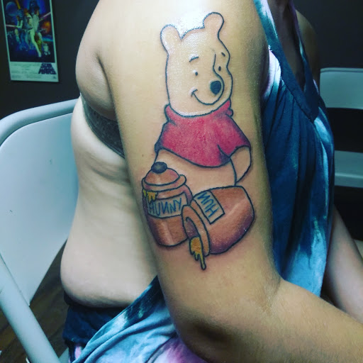 Tattoo Shop «Blu Gorilla Tattoo», reviews and photos, 1409 King St, Charleston, SC 29403, USA