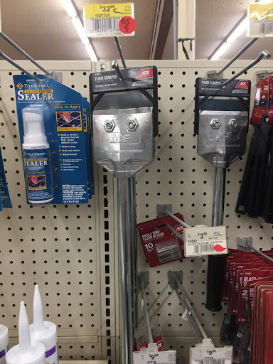 Hardware Store «Newberg Hardware», reviews and photos, 2100 Portland Rd, Newberg, OR 97132, USA