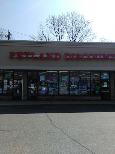 Pet Store «Petland Discounts - Elmont», reviews and photos, 1397 Hempstead Turnpike, Elmont, NY 11003, USA