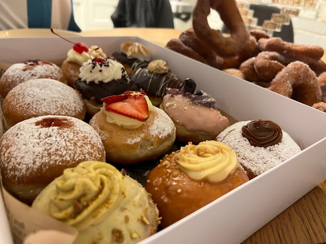 https://www.instagram.com/cinnamon_patisserie1/