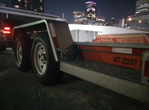 RV Storage Facility «U-Haul Moving & Storage of Midtown», reviews and photos, 1617 San Jacinto St, Houston, TX 77002, USA