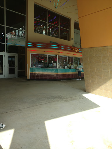 Movie Theater «Regal Cinemas Town Center 16 & RPX», reviews and photos, 2795 Town Center Dr, Kennesaw, GA 30144, USA
