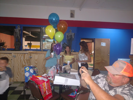 Bowling Alley «Athens Bowling Center», reviews and photos, 900 W Corsicana St, Athens, TX 75751, USA