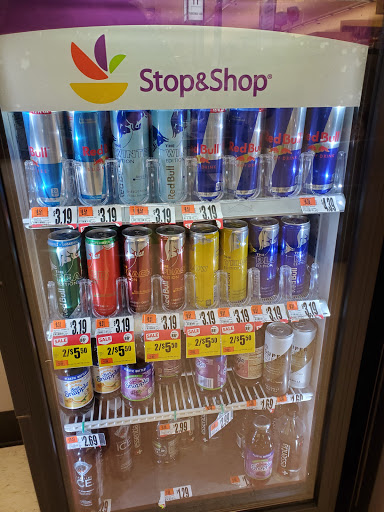 Grocery Store «Super Stop & Shop», reviews and photos, 72 Newtown Rd, Danbury, CT 06810, USA