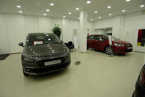 Auto Almogàvers · Concesionario Citroën Barcelona (Maragall)