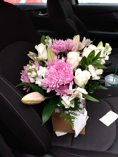 Florist «Buds & Blooms At South Hill», reviews and photos, 3924 S Meridian, Puyallup, WA 98373, USA