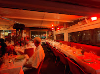 Atmosphère du Restaurant français Le Miramar à Marseille - n°17