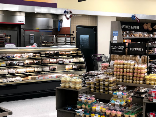 Grocery Store «Stop & Shop», reviews and photos, 333 W River St, Providence, RI 02904, USA
