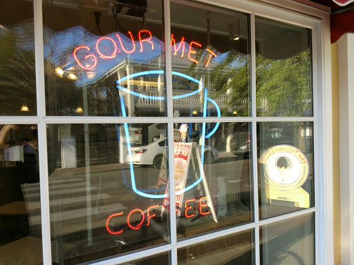 Donut Shop «Tato-Nut Donut Shop», reviews and photos, 1114 Government St, Ocean Springs, MS 39564, USA