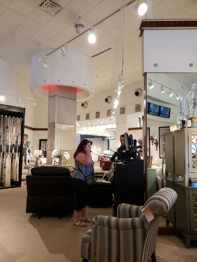 Furniture Store «Rooms To Go & Rooms To Go Kids Furniture Store - Dadeland (Miami)», reviews and photos, 7360 N Kendall Dr, Miami, FL 33156, USA