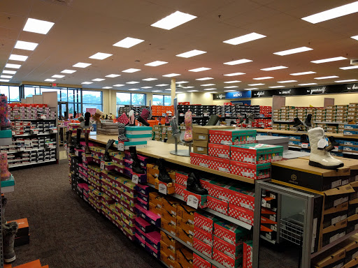 Shoe Store «Shoe Carnival», reviews and photos, 4490 Ivanrest Ave SW, Grandville, MI 49418, USA