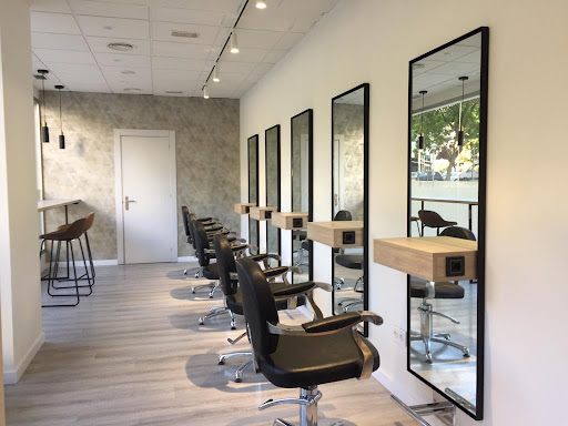 Peluquería Emboga en Málaga, Málaga