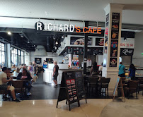 Atmosphère du Restaurant Richard's Cafe à Marseille - n°3